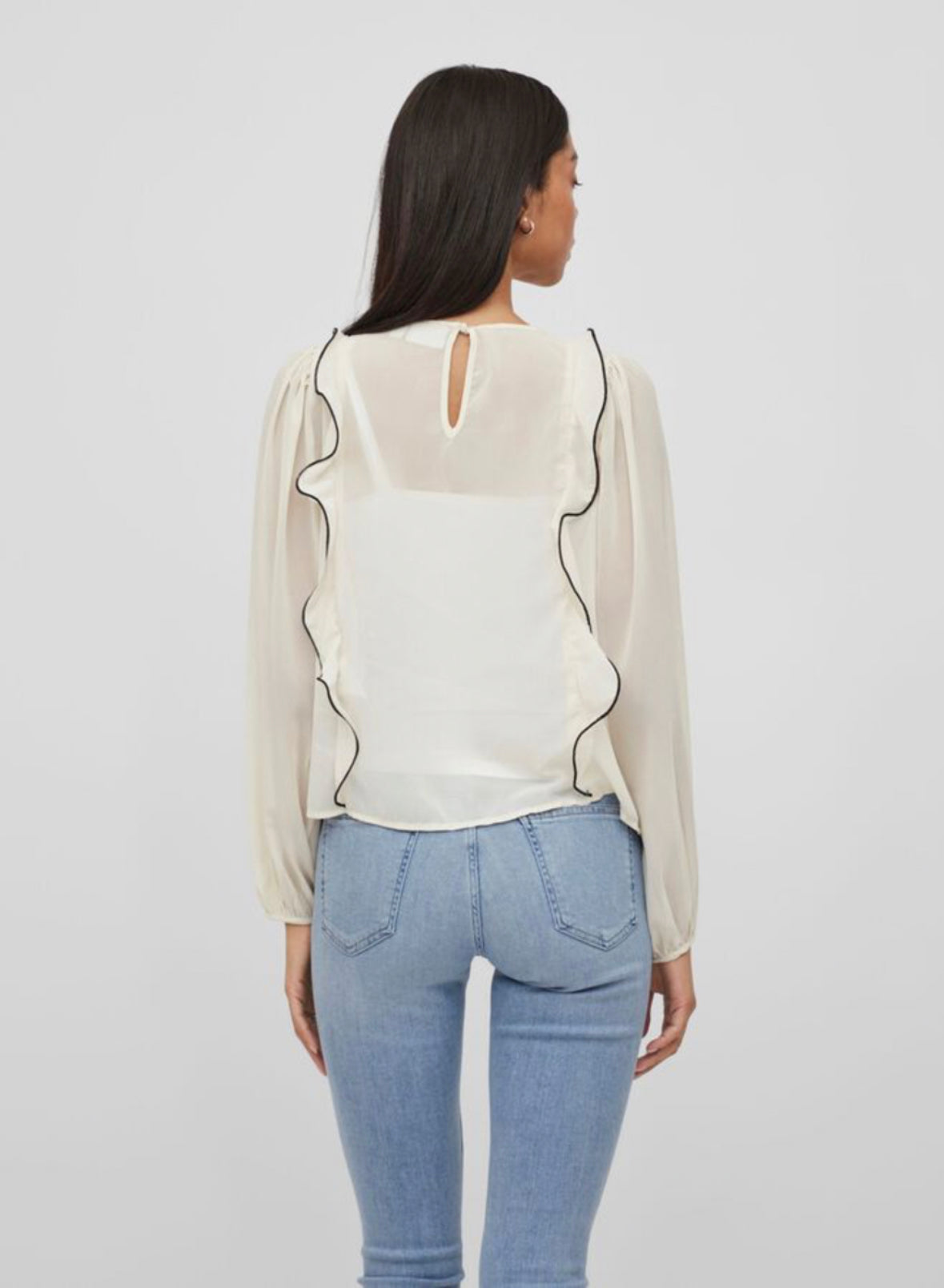 Cream blouse with pleat